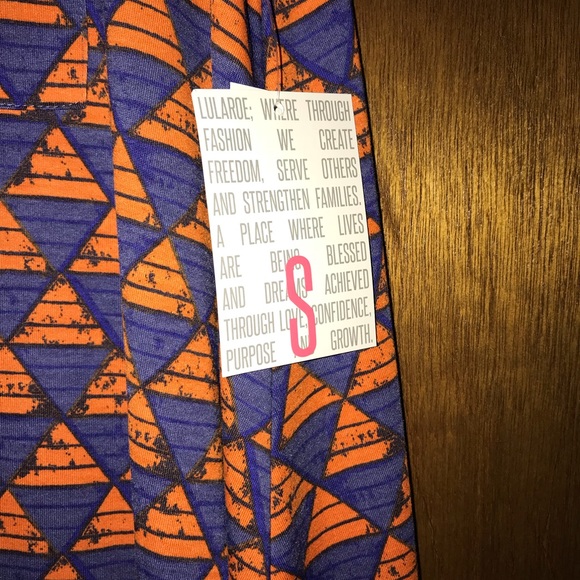 LulaRoe Carly NWT - Picture 2 of 4